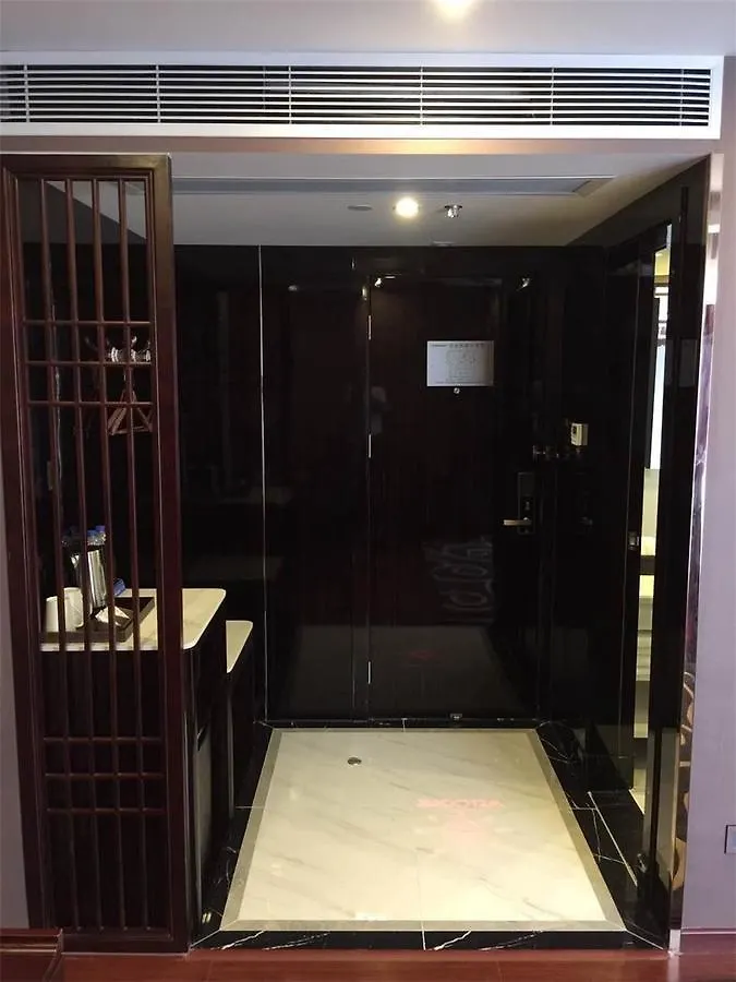 酒店 Pullanoman Holiday Inn 珠海
