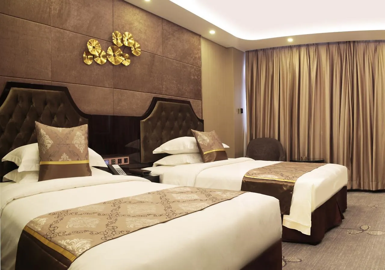 酒店 Pullanoman Holiday Inn 珠海