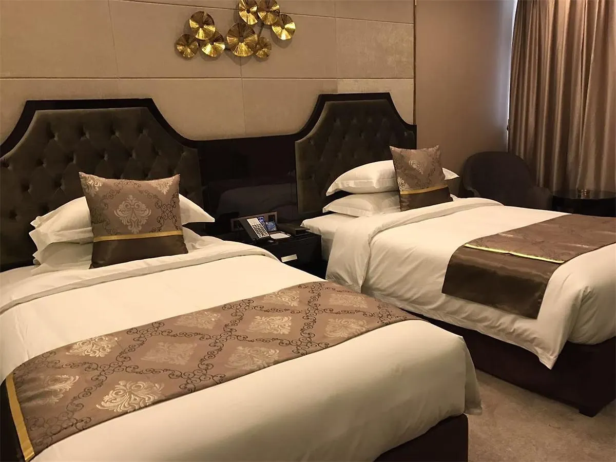 酒店 Pullanoman Holiday Inn 珠海